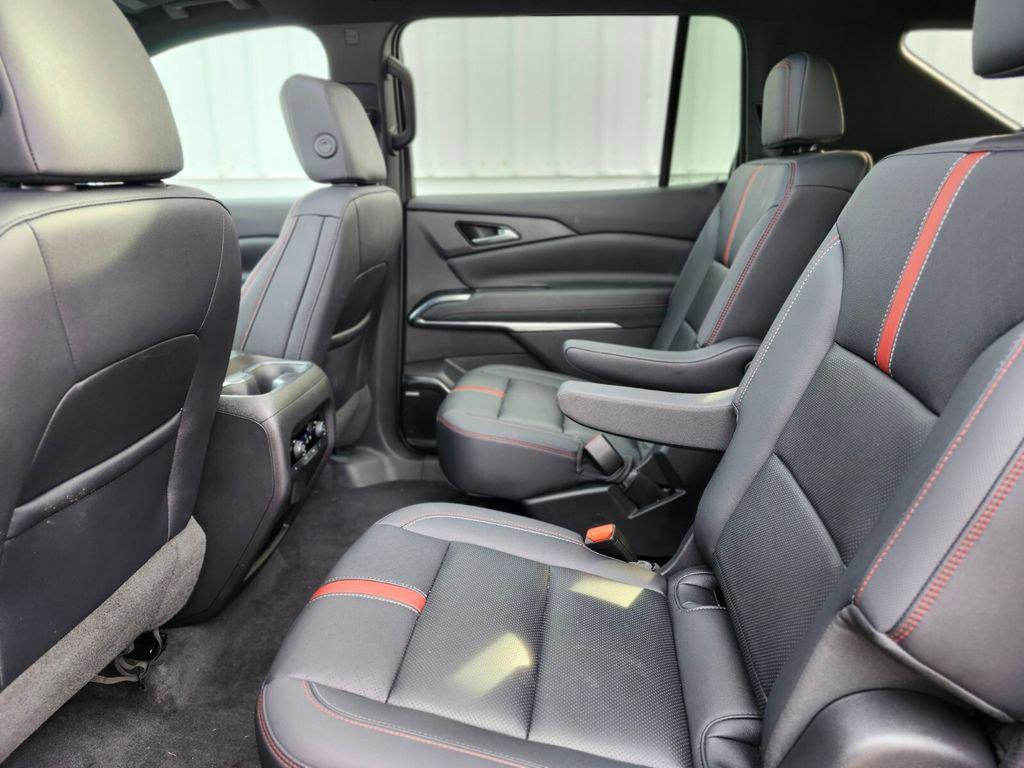 used 2024 Chevrolet Traverse car, priced at $48,183