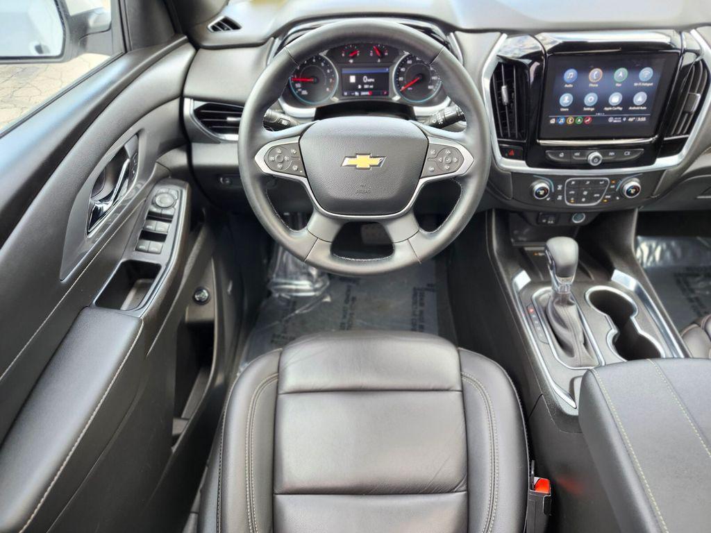 used 2023 Chevrolet Traverse car, priced at $34,888