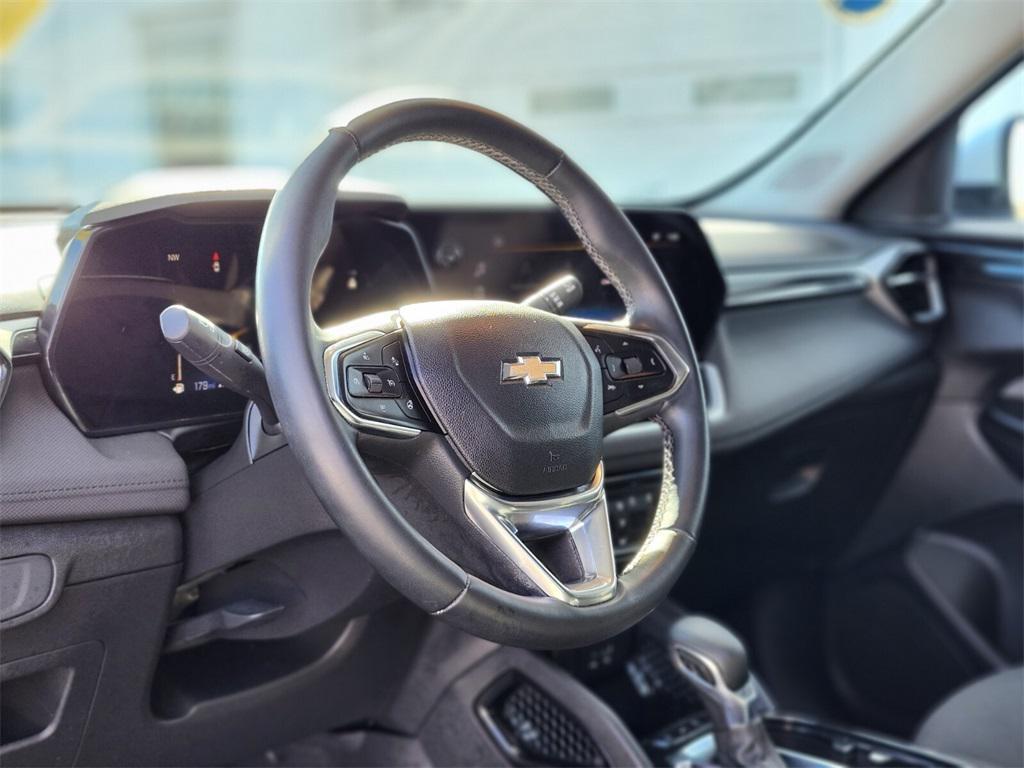 used 2024 Chevrolet TrailBlazer car, priced at $22,988