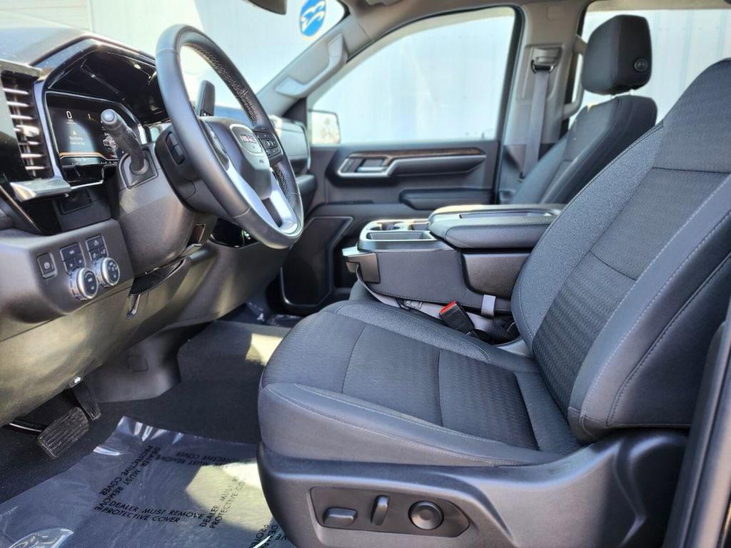 used 2023 GMC Sierra 1500 car, priced at $40,583