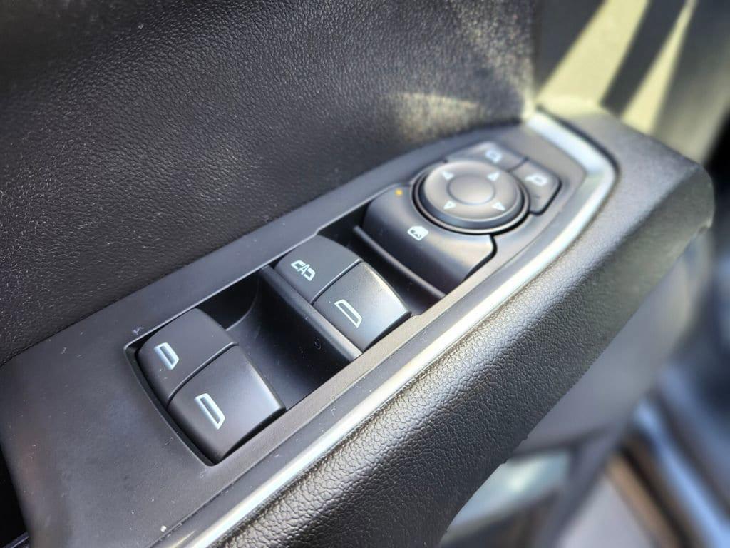 used 2023 GMC Sierra 1500 car, priced at $40,583