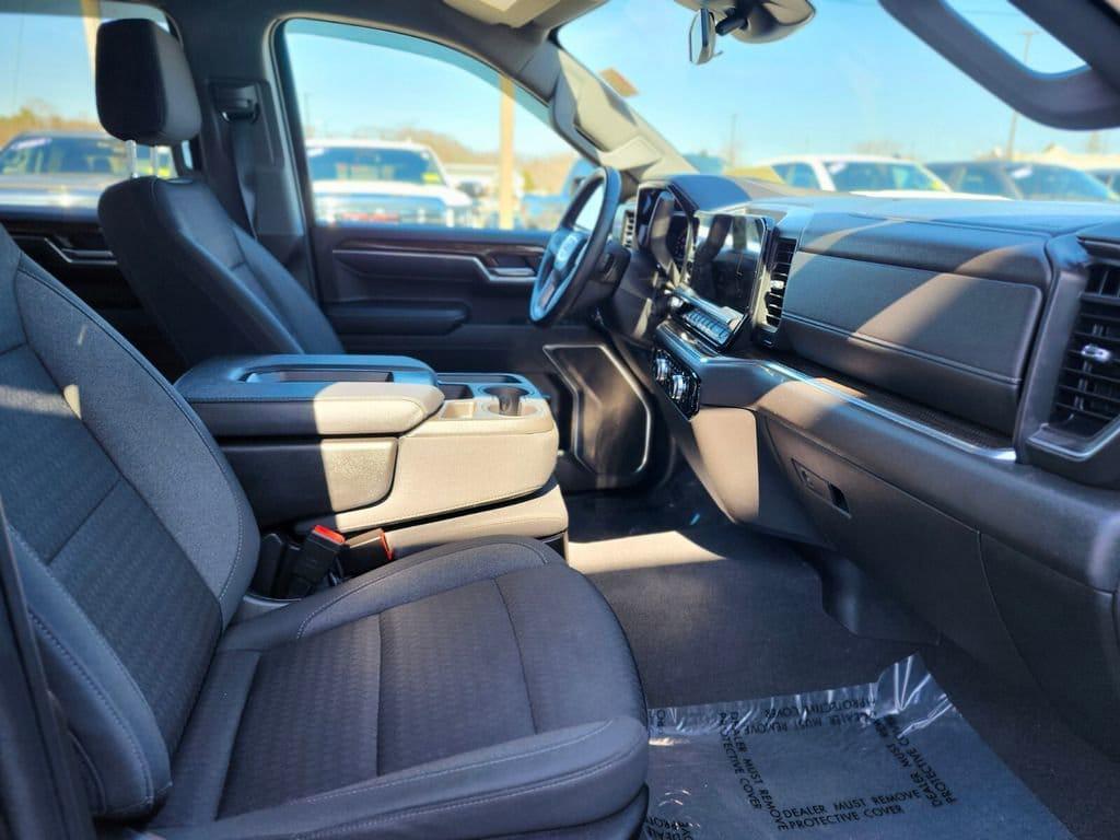 used 2023 GMC Sierra 1500 car, priced at $40,583