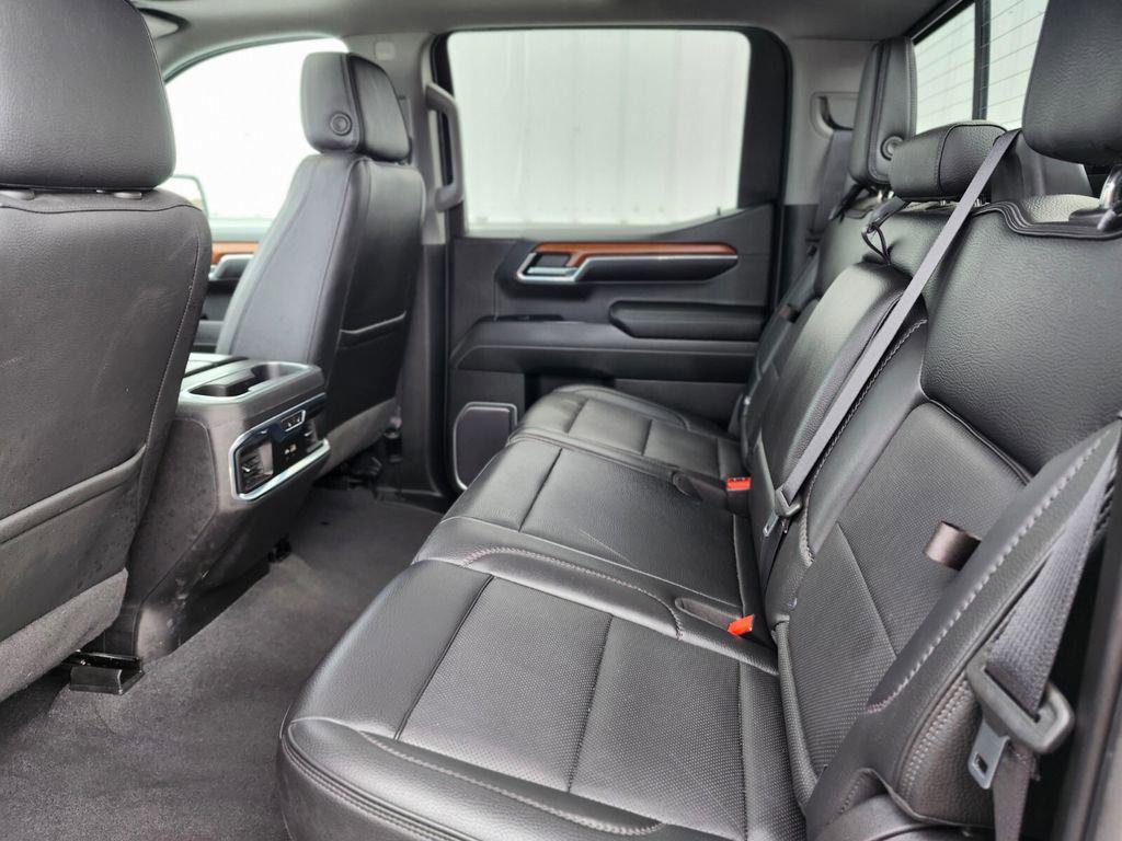 used 2022 GMC Sierra 1500 car, priced at $45,383