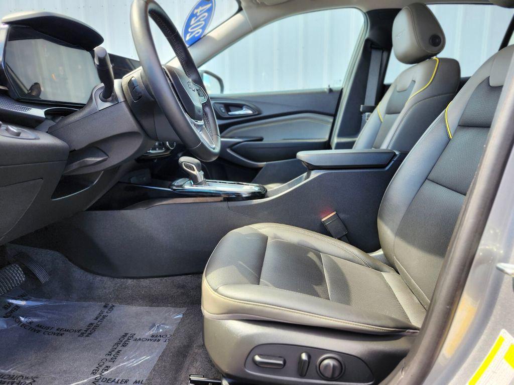 used 2024 Chevrolet Trax car, priced at $22,093