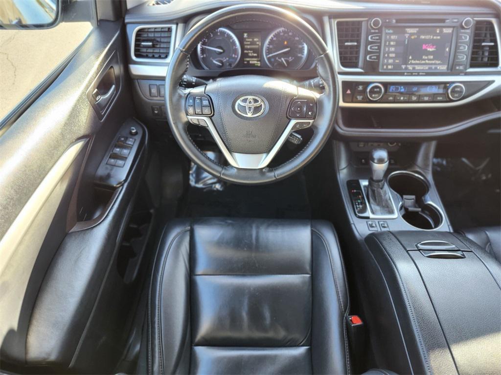used 2019 Toyota Highlander car, priced at $24,388