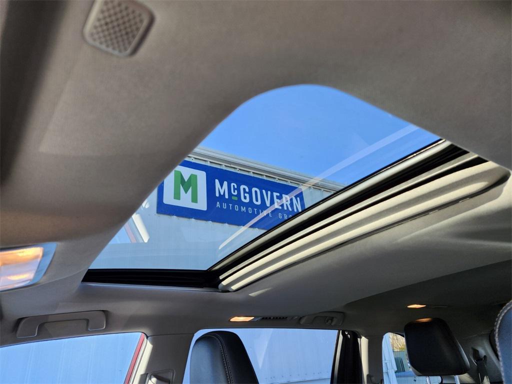 used 2019 Toyota Highlander car, priced at $24,388