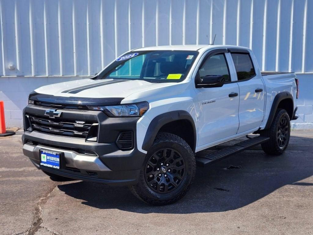 used 2024 Chevrolet Colorado car, priced at $39,193