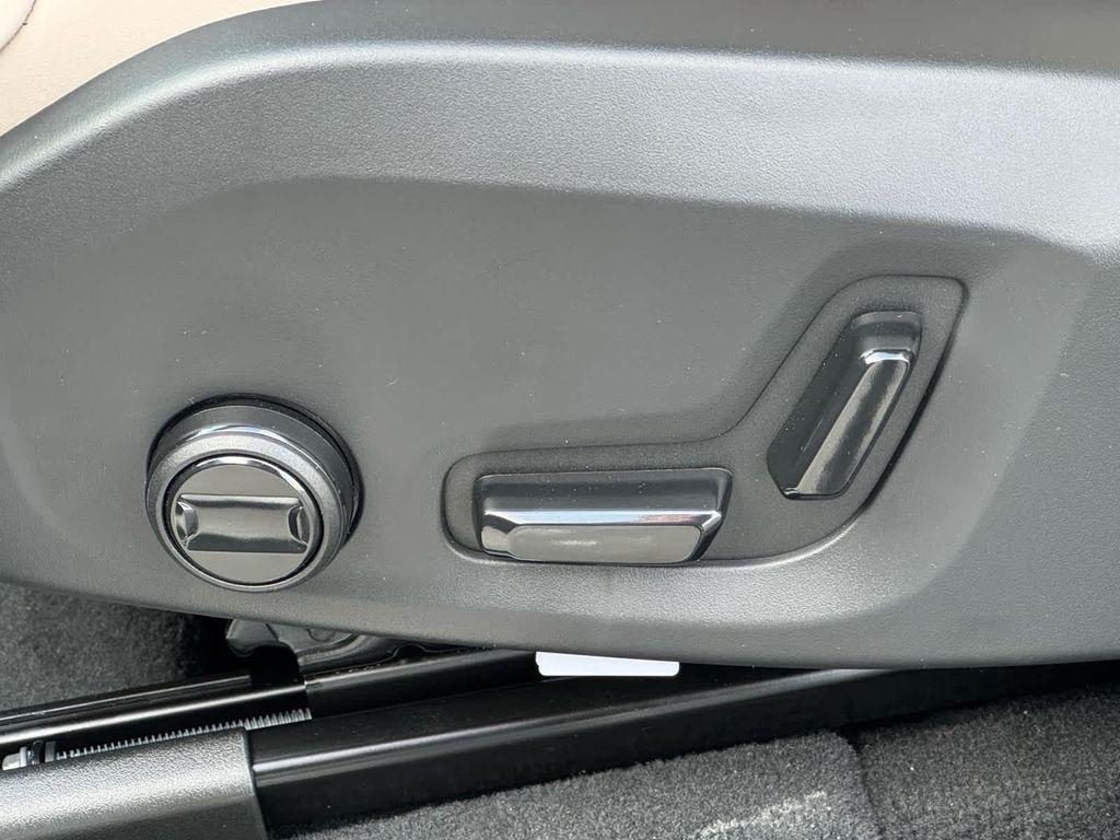 new 2026 Volvo XC90 Plug-In Hybrid car, priced at $81,875