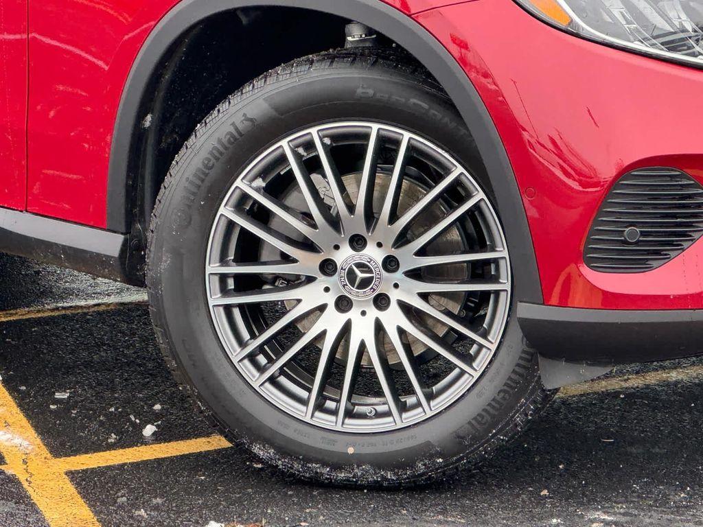 new 2026 Mercedes-Benz GLC 300 car, priced at $59,190