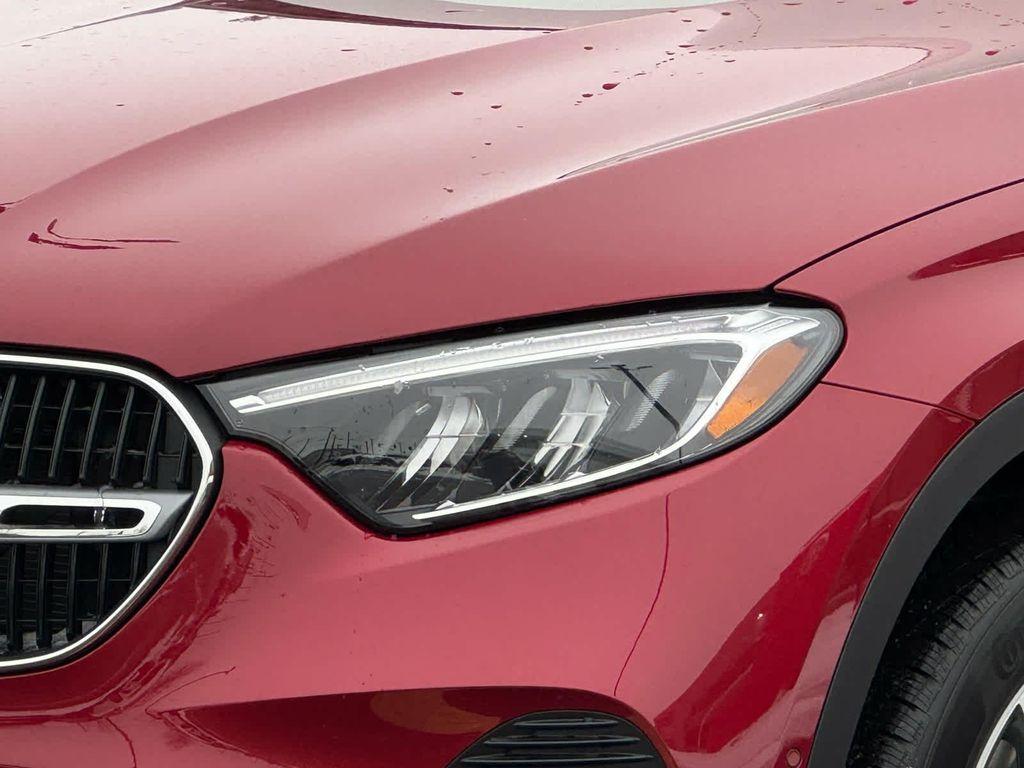 new 2026 Mercedes-Benz GLC 300 car, priced at $59,190