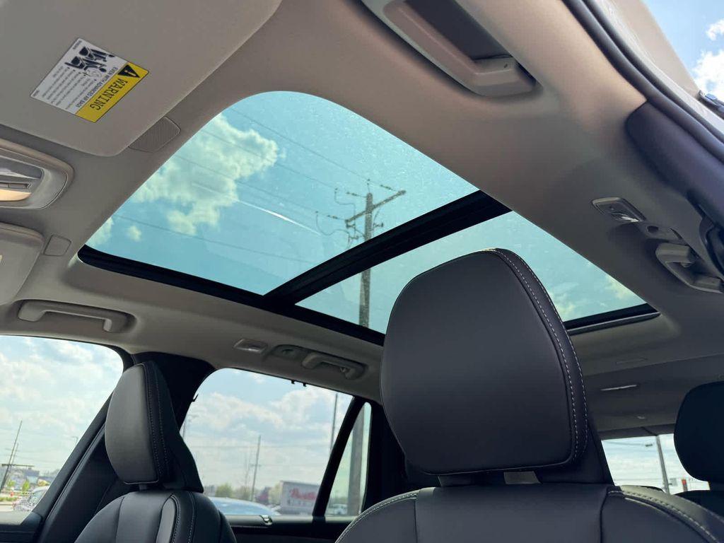 new 2025 Volvo XC90 Plug-In Hybrid car, priced at $79,884