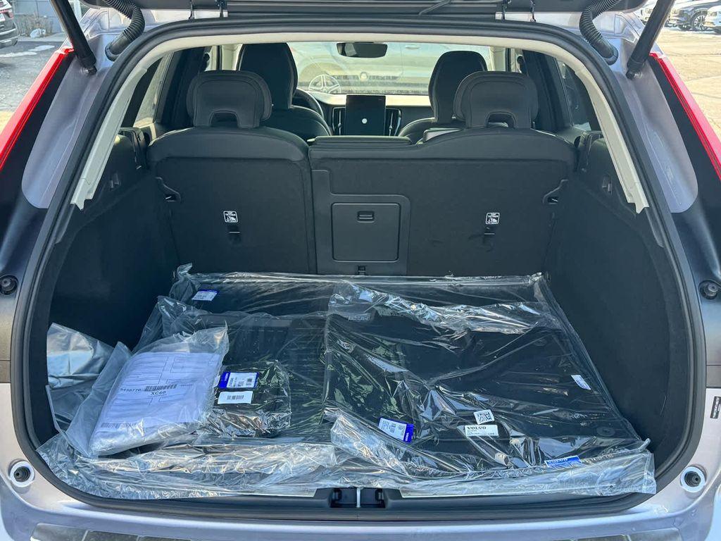 new 2026 Volvo XC60 car, priced at $57,985