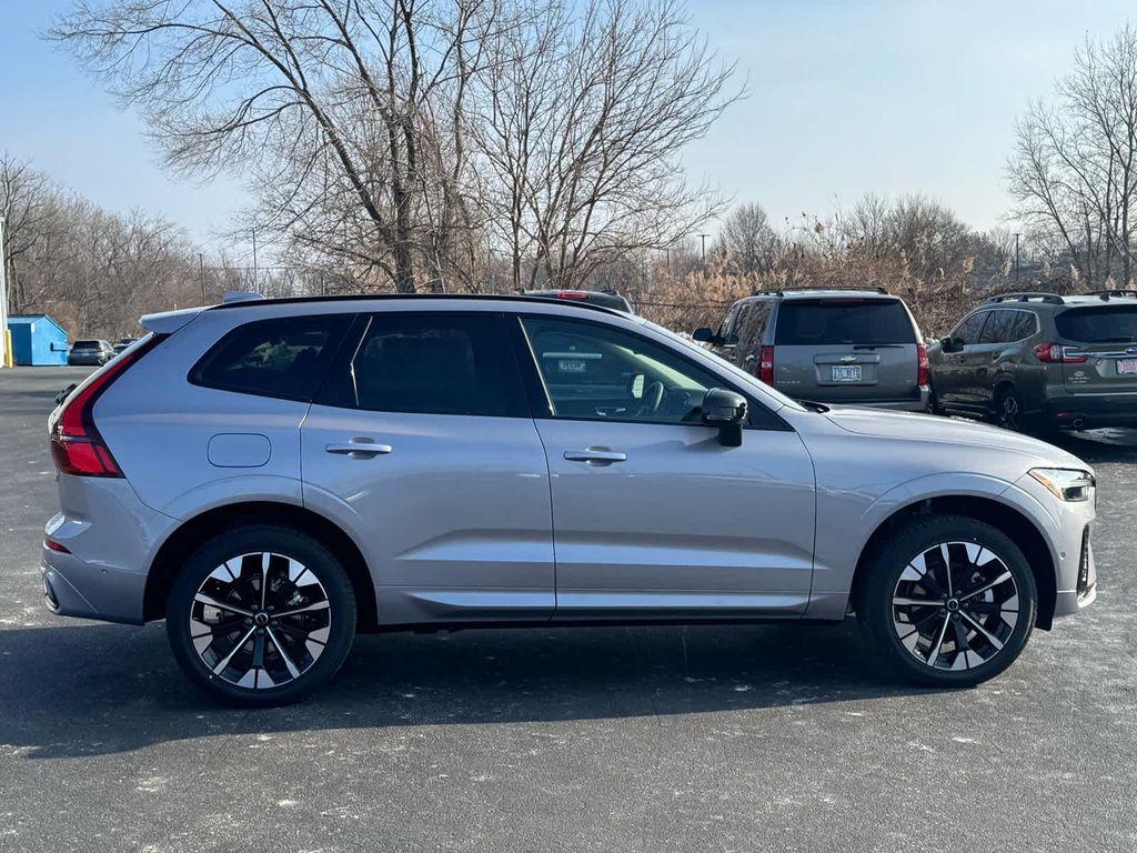new 2026 Volvo XC60 car, priced at $57,985