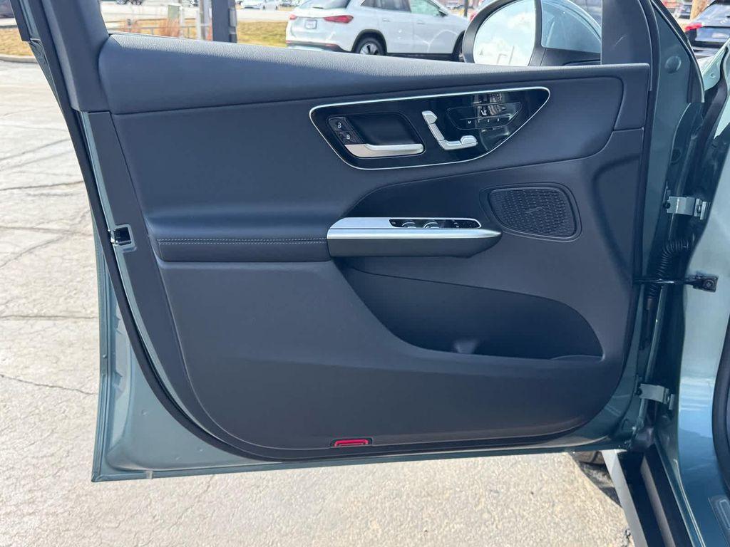 new 2026 Mercedes-Benz GLC 300 car, priced at $55,185