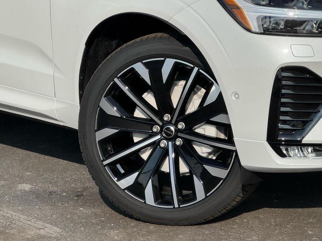 new 2026 Volvo XC60 car, priced at $64,150