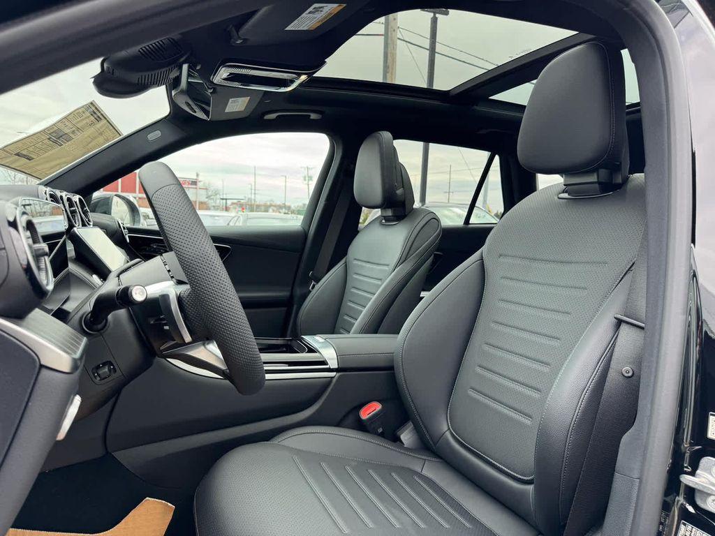 new 2026 Mercedes-Benz GLC 300 car, priced at $58,620