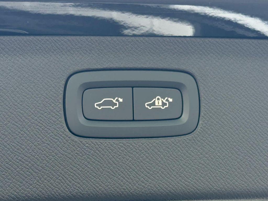 new 2026 Volvo XC90 Plug-In Hybrid car, priced at $81,860