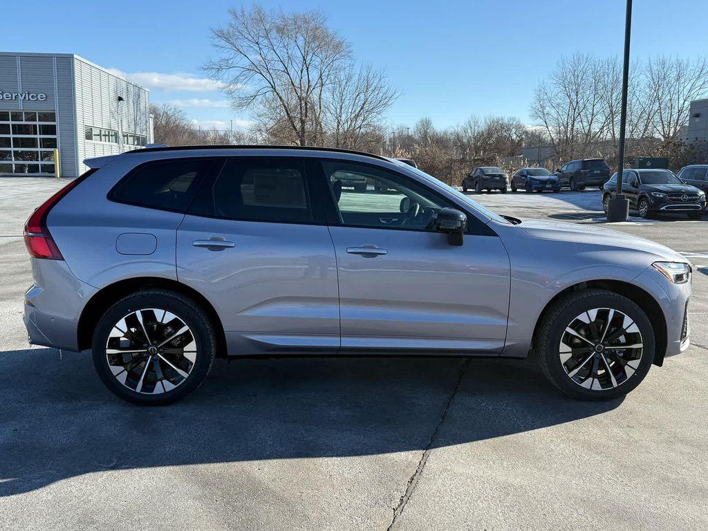new 2026 Volvo XC60 car, priced at $58,105