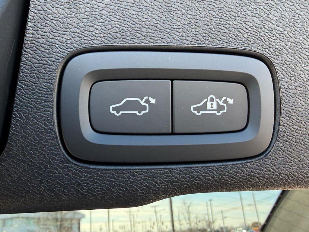 new 2026 Volvo XC60 car, priced at $58,105