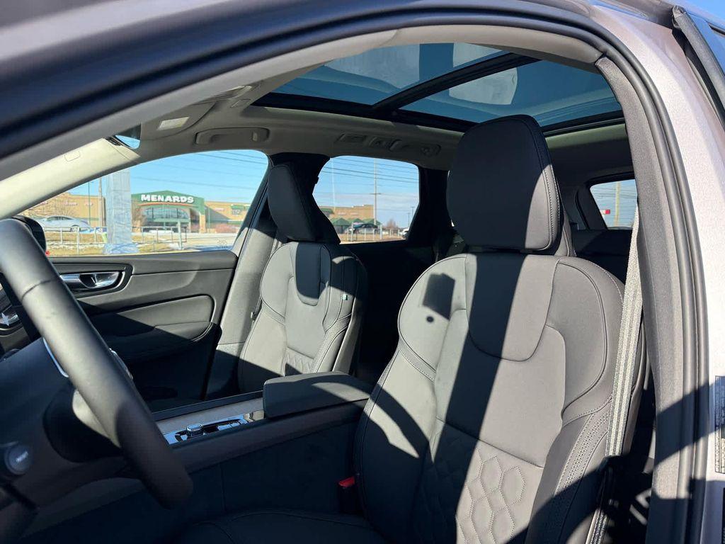 new 2026 Volvo XC60 car, priced at $58,105