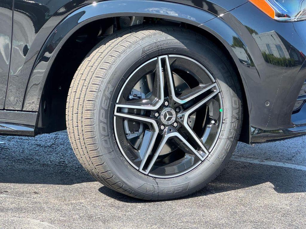 new 2026 Mercedes-Benz GLE 450 car, priced at $80,325