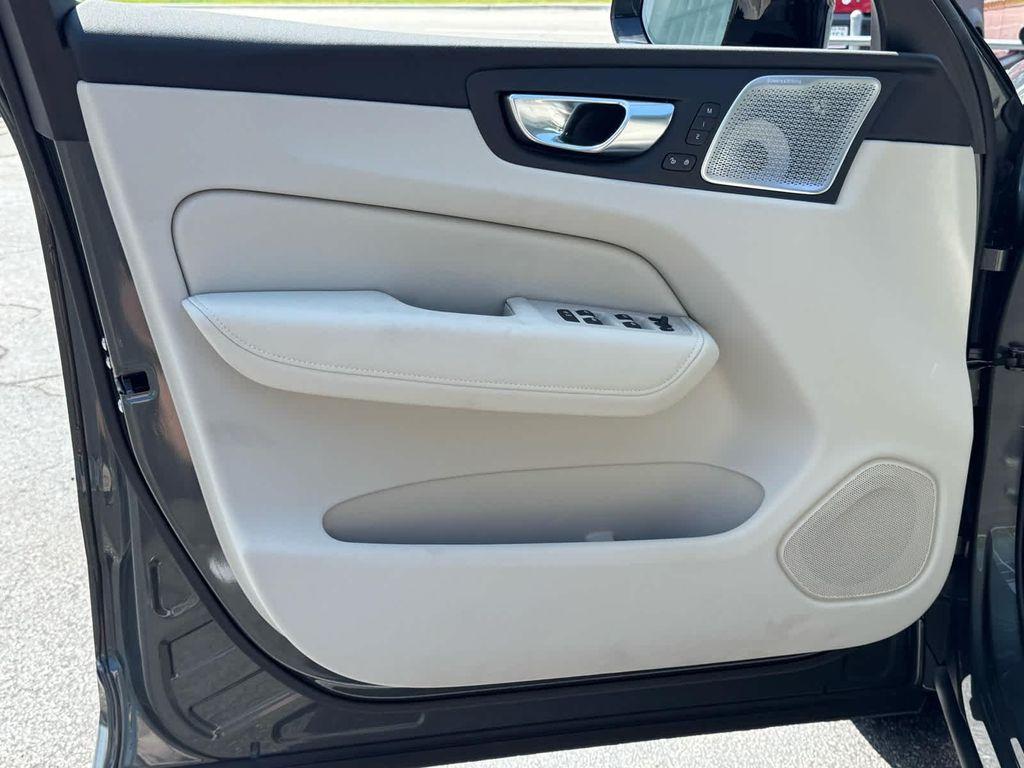 new 2026 Volvo XC60 Plug-In Hybrid car, priced at $79,310