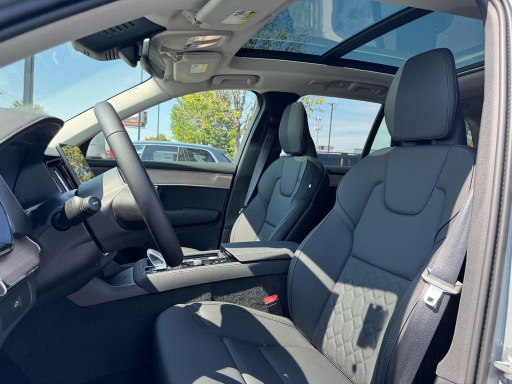 new 2026 Volvo XC90 car, priced at $71,825