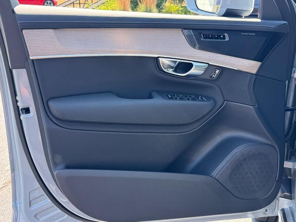new 2026 Volvo XC90 car, priced at $71,825
