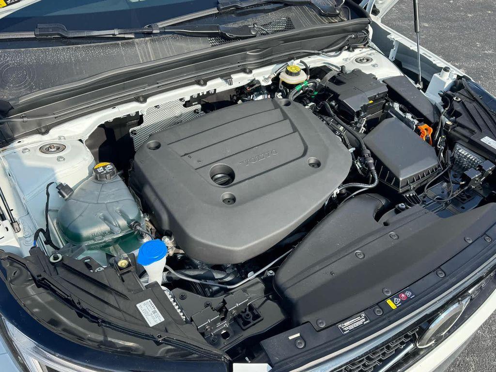 new 2026 Volvo XC40 car, priced at $53,975