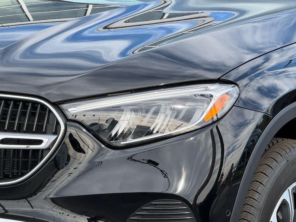 new 2026 Mercedes-Benz GLC 300 car, priced at $54,585