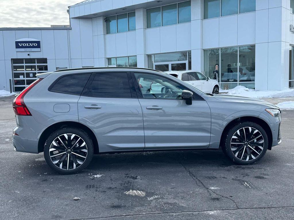 new 2026 Volvo XC60 car, priced at $63,965