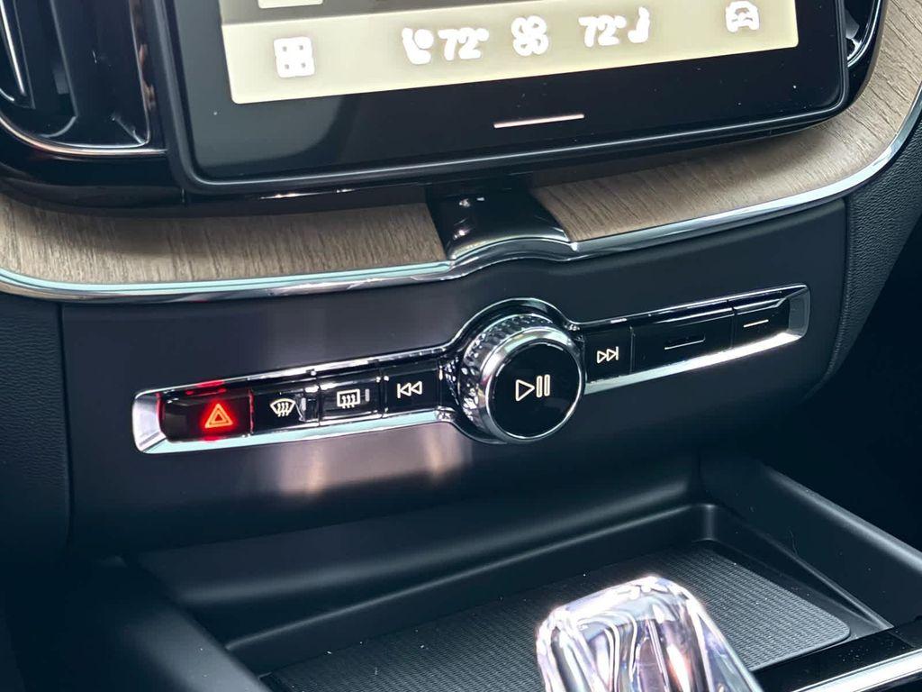 new 2026 Volvo XC60 car, priced at $58,710