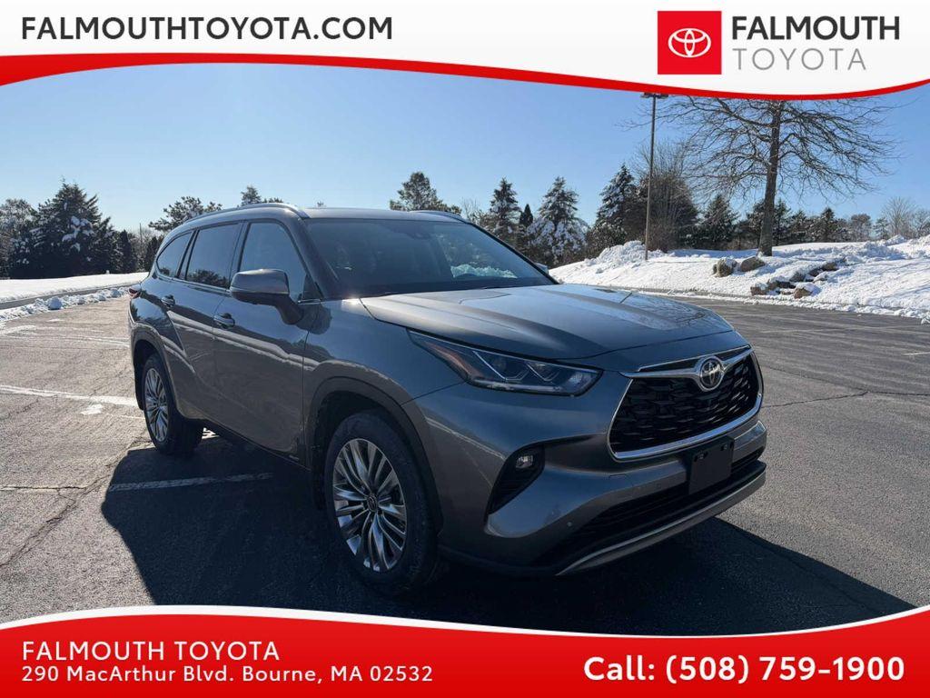 new 2026 Toyota Highlander Hybrid car, priced at $57,438