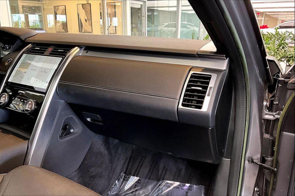 used 2023 Land Rover Discovery car, priced at $34,920