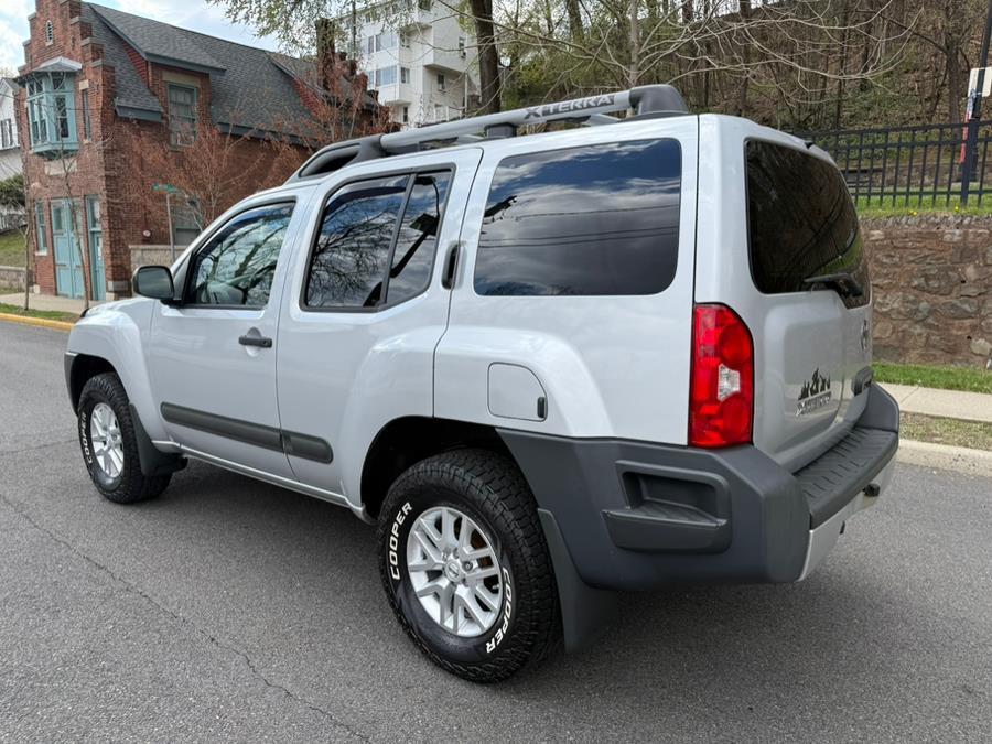 2015 Brilliant Silver Nissan Xterra