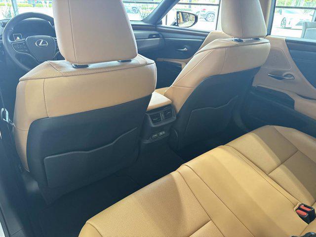 used 2025 Lexus ES 350 car, priced at $43,600