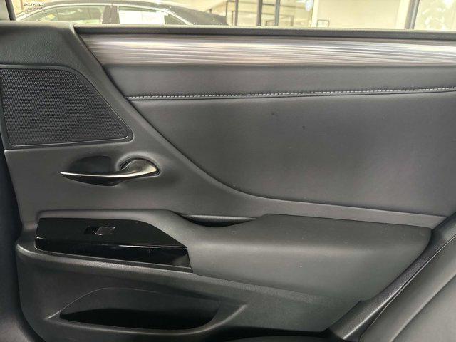 used 2023 Lexus ES 350 car, priced at $38,929