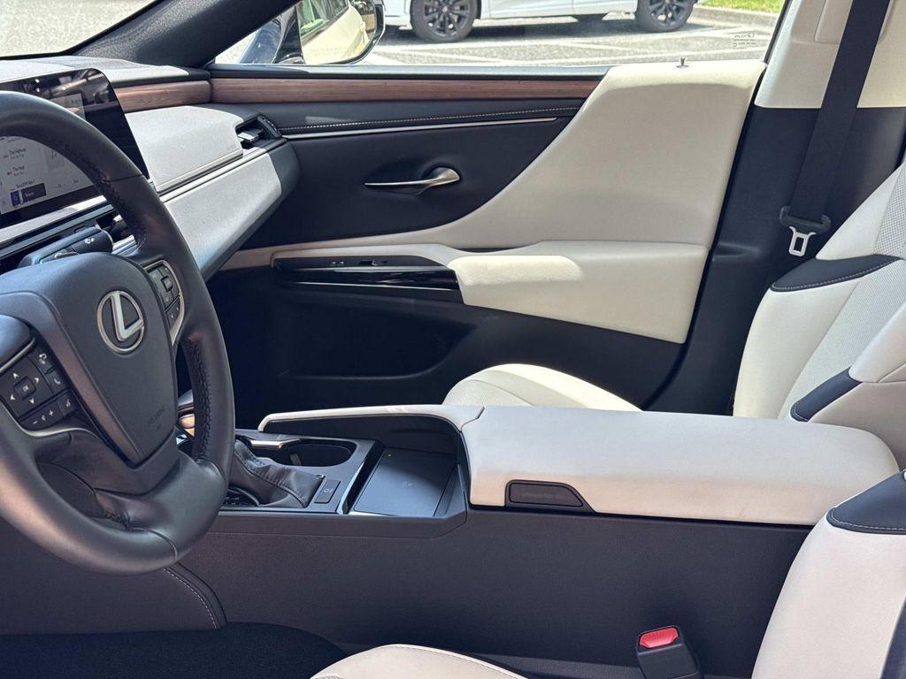 used 2025 Lexus ES 350 car, priced at $54,845