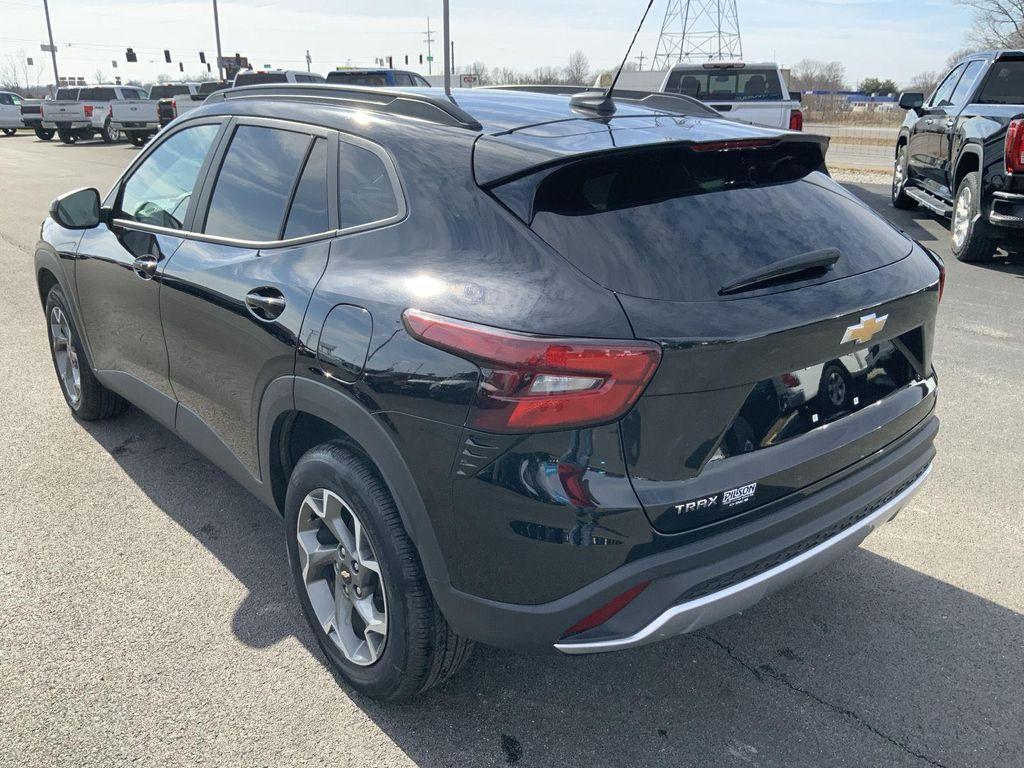 used 2025 Chevrolet Trax car, priced at $22,000