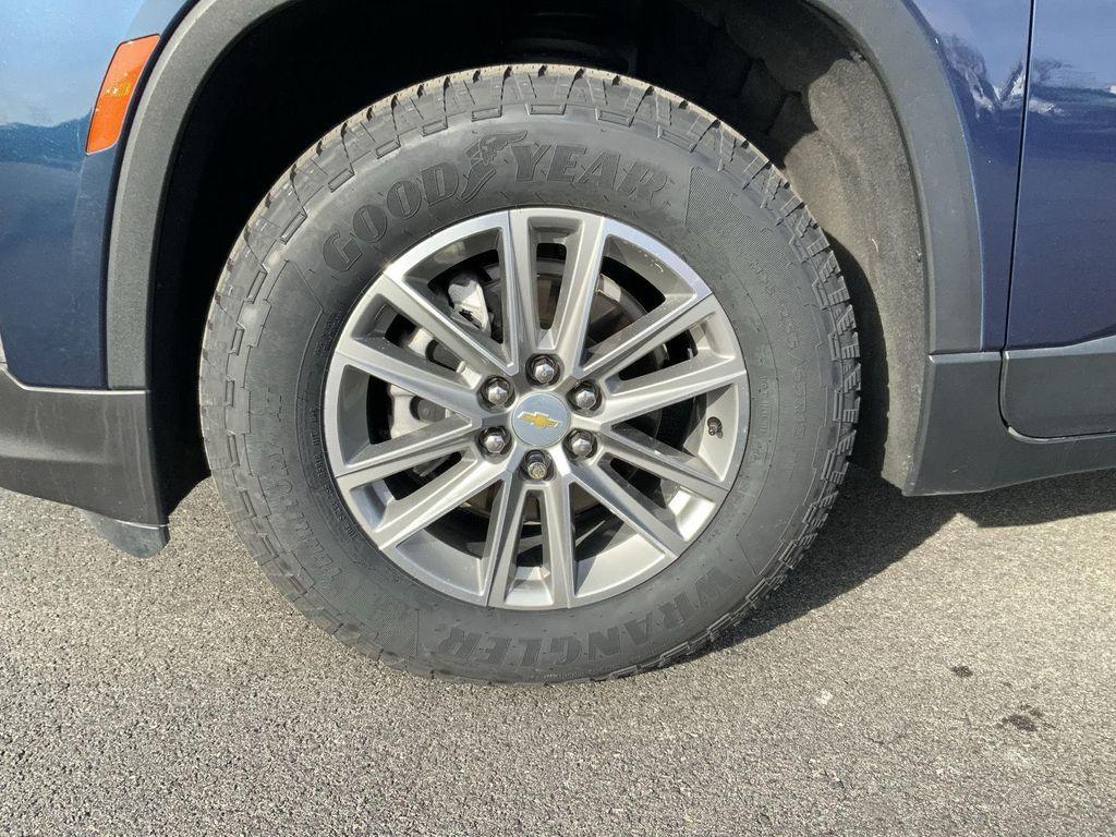 used 2023 Chevrolet Traverse car, priced at $31,000