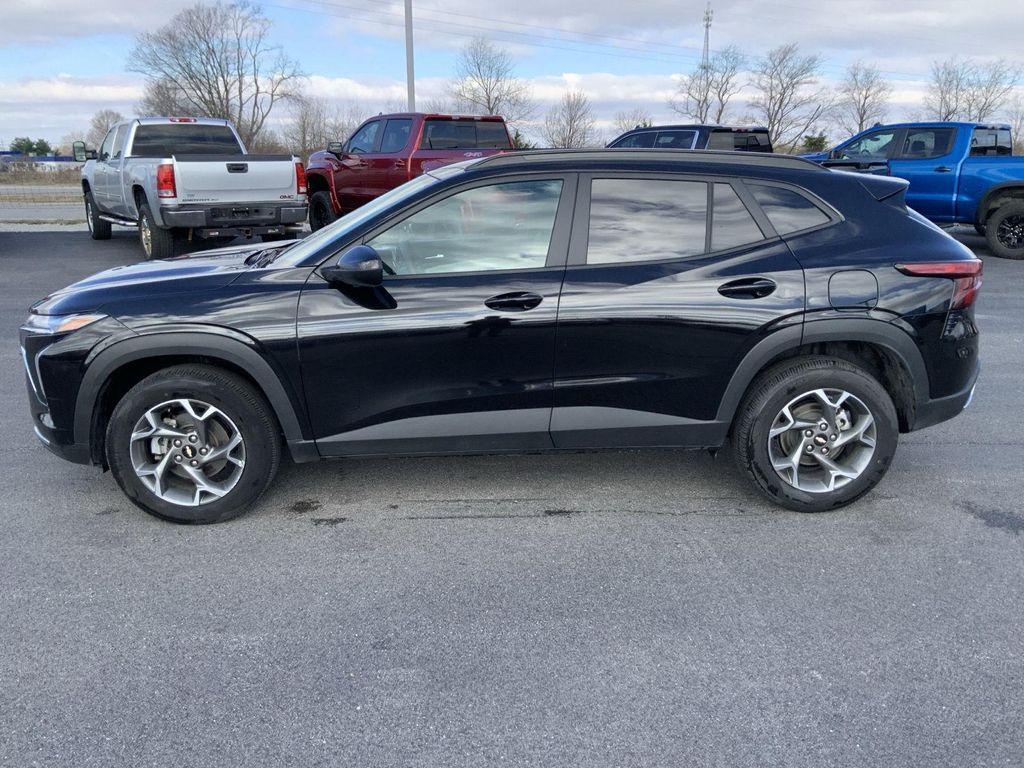 used 2025 Chevrolet Trax car, priced at $21,200
