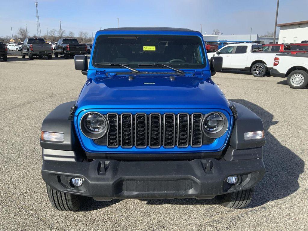 used 2025 Jeep Wrangler car, priced at $33,500