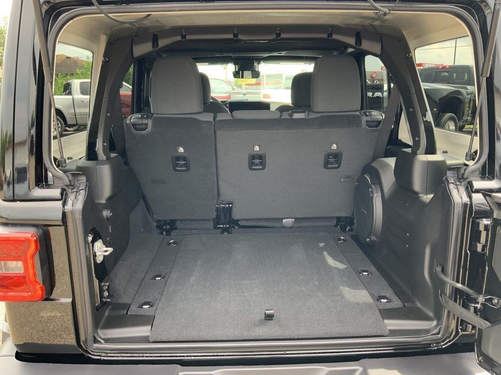 new 2025 Jeep Wrangler car, priced at $48,977