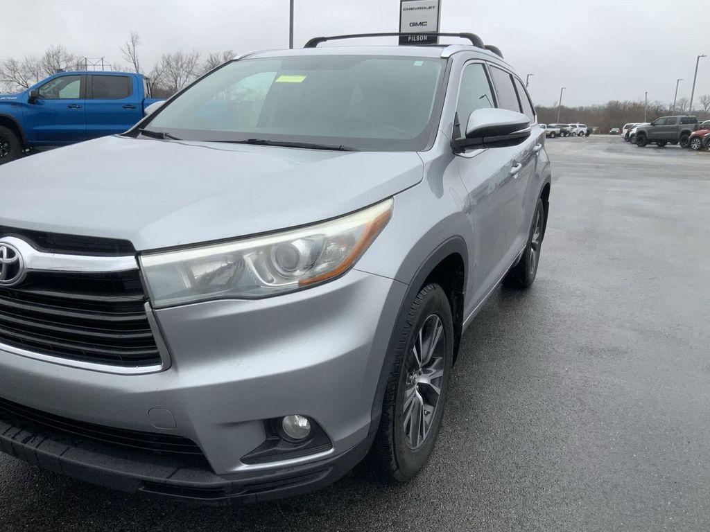 used 2016 Toyota Highlander car, priced at $14,500