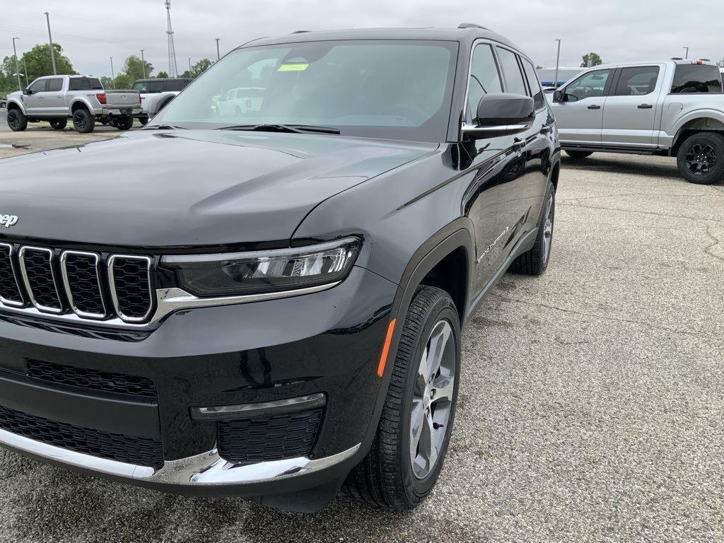 new 2025 Jeep Grand Cherokee L car, priced at $43,978
