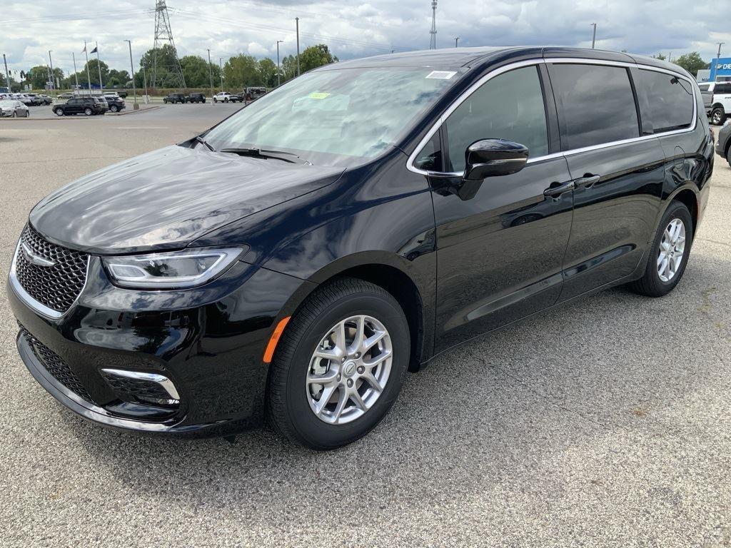 new 2026 Chrysler Pacifica car, priced at $41,243