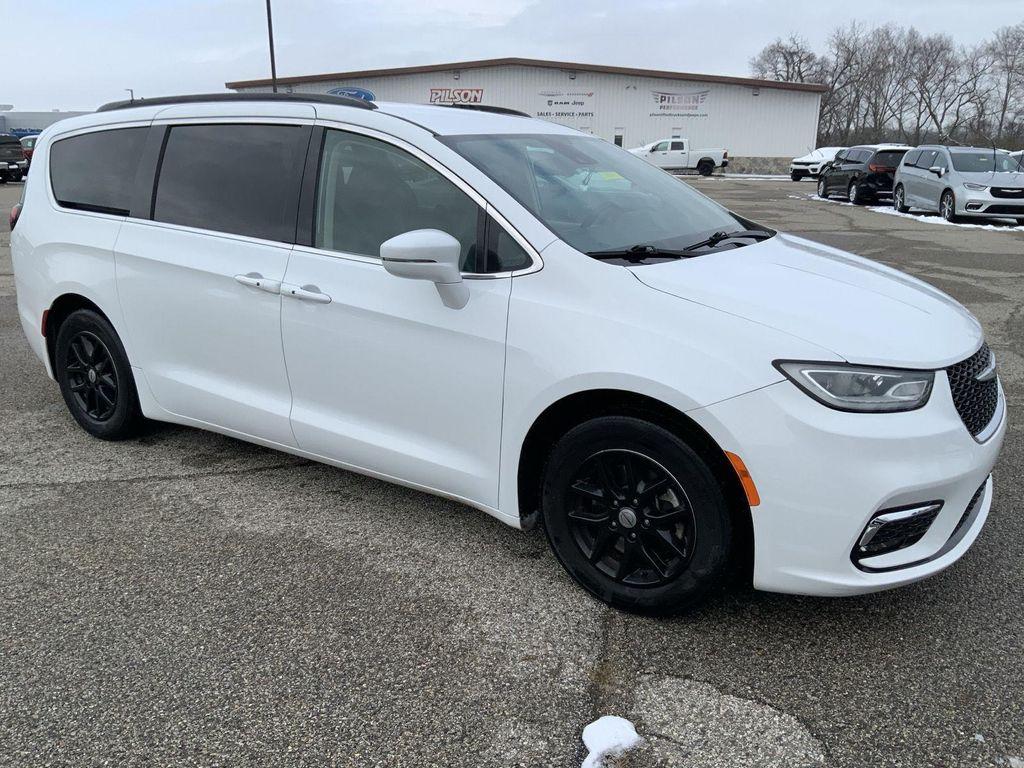 used 2022 Chrysler Pacifica car, priced at $21,000