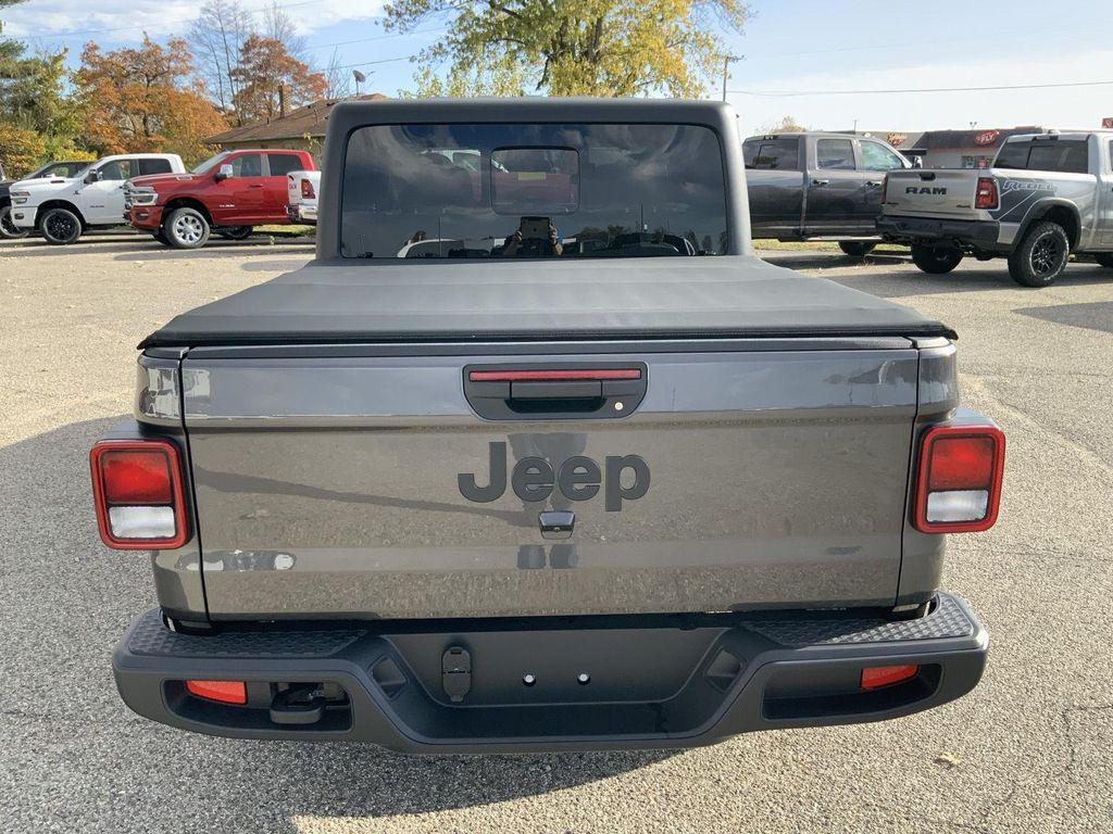 new 2026 Jeep Gladiator car, priced at $47,214