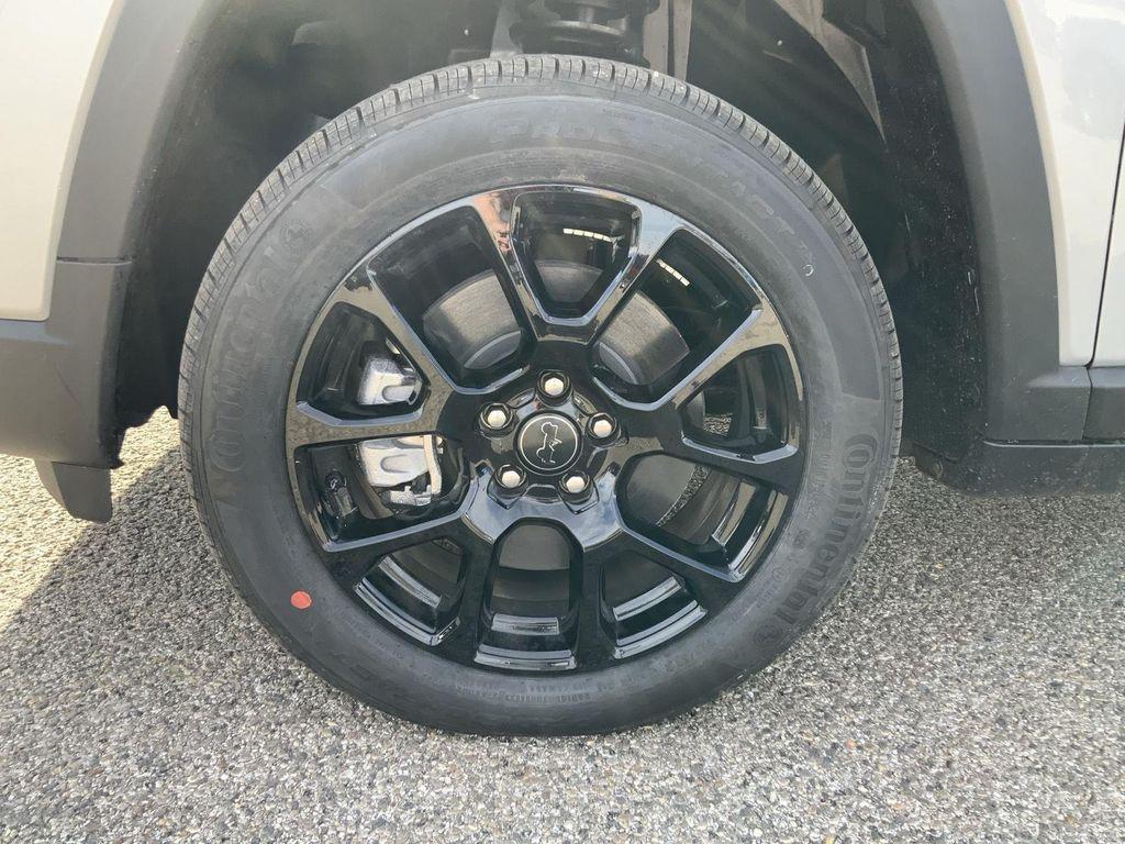 new 2026 Jeep Compass car, priced at $36,295