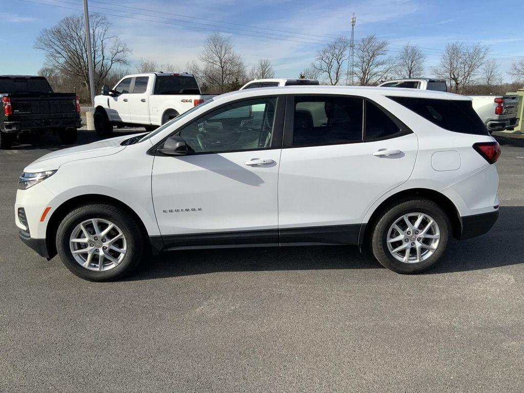 used 2024 Chevrolet Equinox car, priced at $22,000